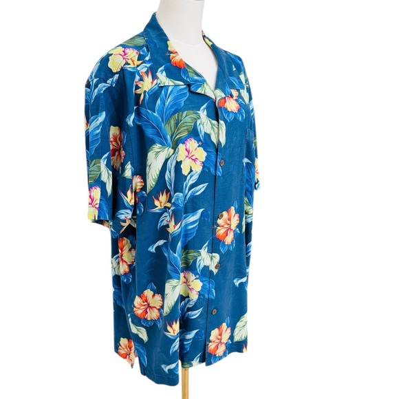 Tommy Bahama 100% Silk Men XXL Hawaiian Shirt Blue Floral Camp Button Front - Picture 6 of 12